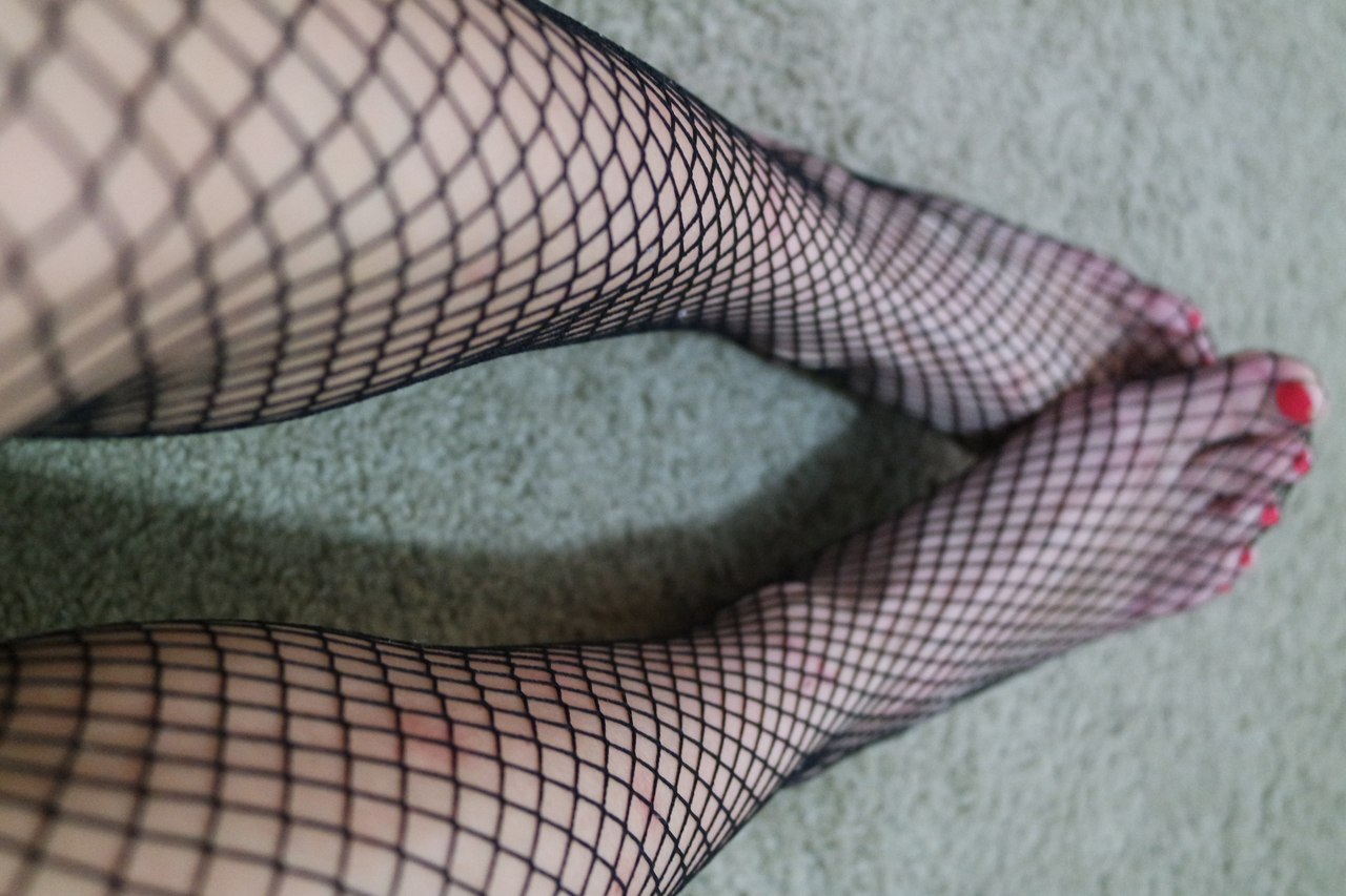 Любительницы фут фетиша показывают ножки и ступни секс фото и порно фото